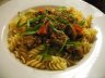 Nudeln mit Moehren Champignon Sosse