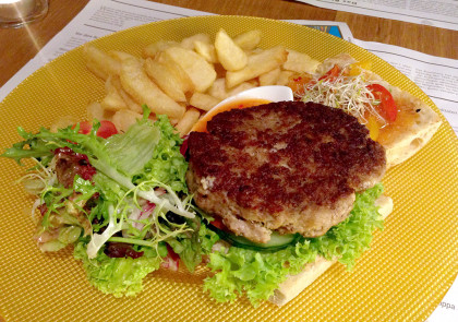 Burger-Patty mi Pommes