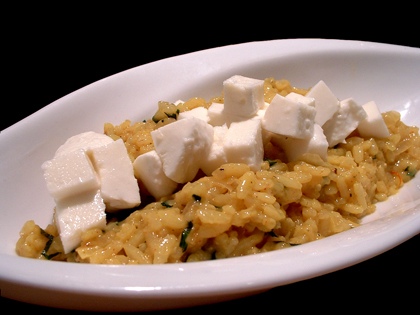 Basilikum_Safran_Risotto_mit_Mozzarella.jpg