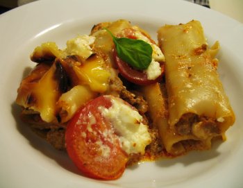 Cannelloni mit Ricotta und Tomaten